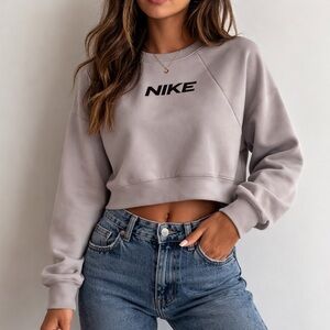 Nike Get Fit Crop Crewneck Sweatshirt Size Small Light Beige with black NIKE